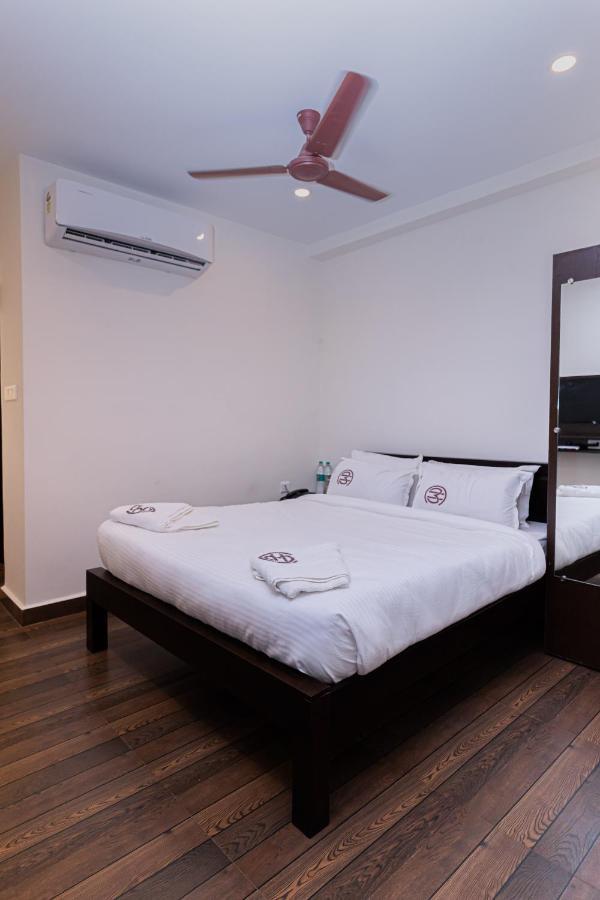 Hotel Mookambika Comforts Tirupati Extérieur photo